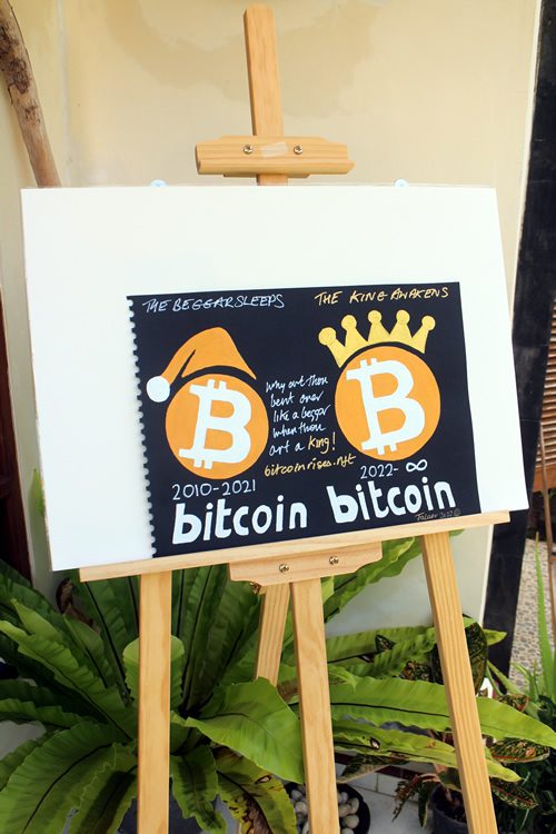 bitcoin-rises-on-easel-500x750